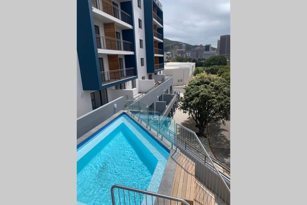 Modern Retreat In District Six Apartment Cape Town Bagian luar foto